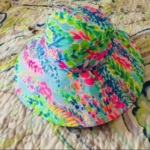 Lilly Pulitzer beach hat!